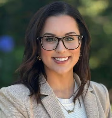 protrait Reilly Drake