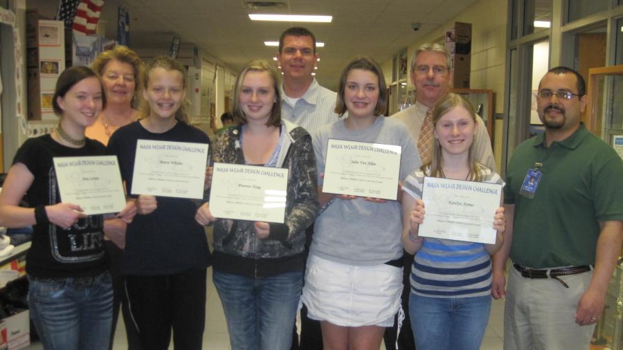 Chris DeLeon with Hudson Middle School STEM students. 