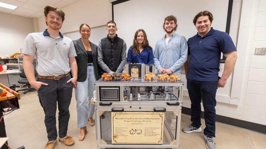 Manufacturing and mechanical engineering capstone students