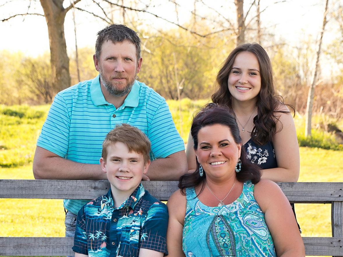Danielle Conlon, ICT grad, with her family.