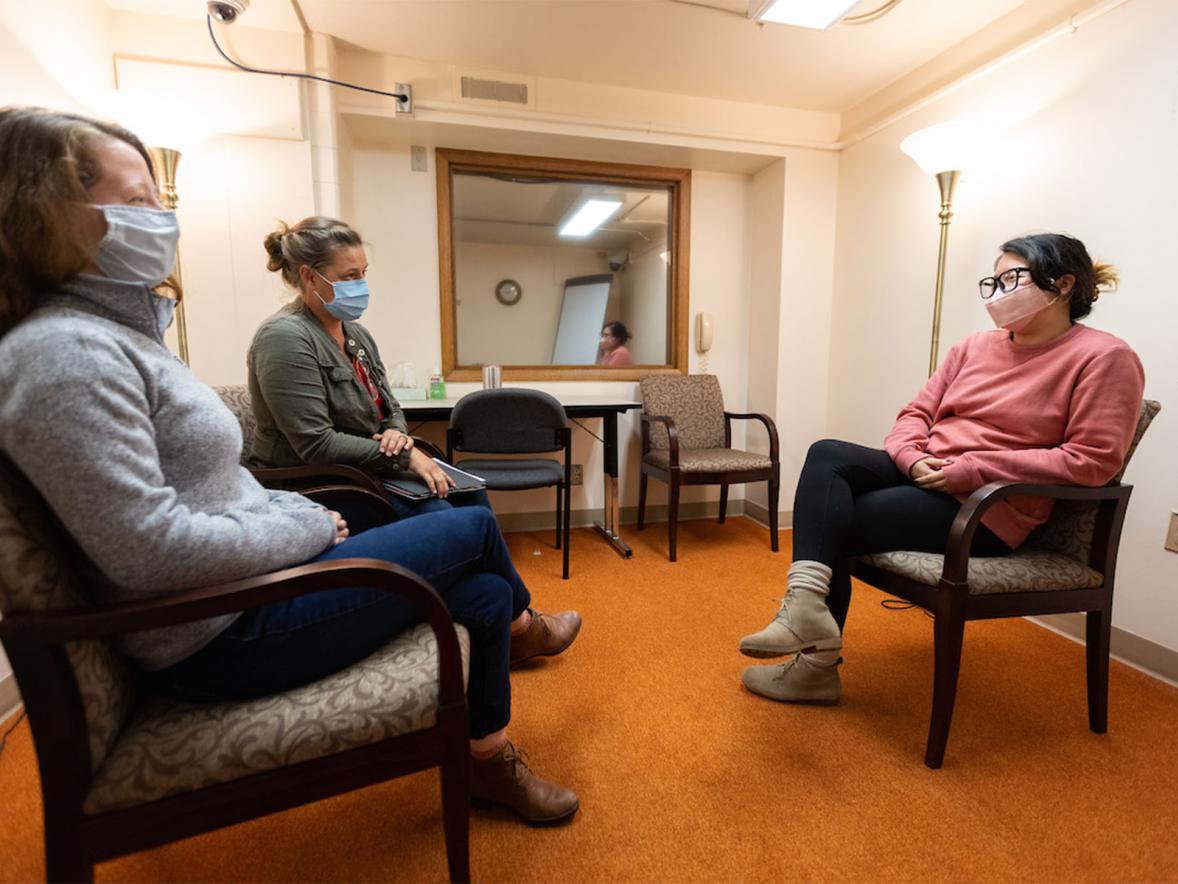 MFT students demonstrate a therapy session.