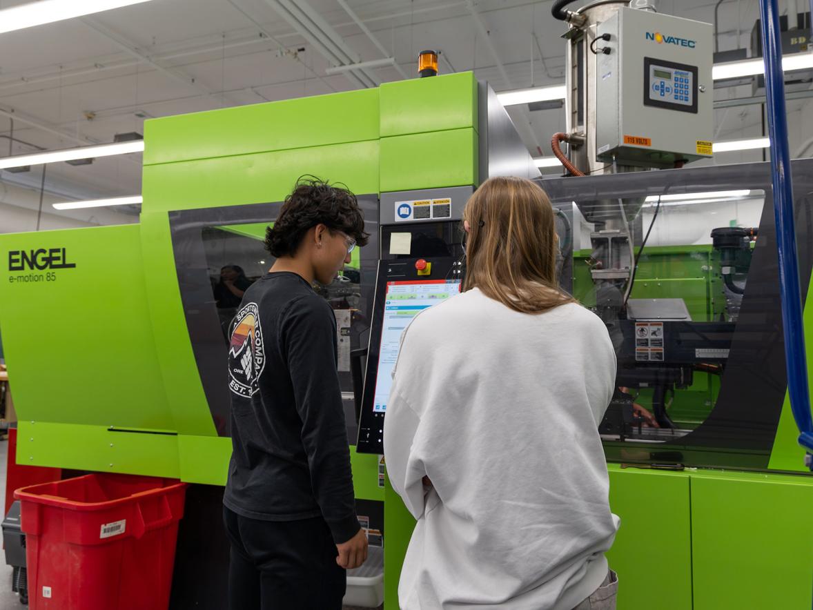 John Deere will benefit from sustainable plastic research conducted by UW-Stout students, faculty Featured Image