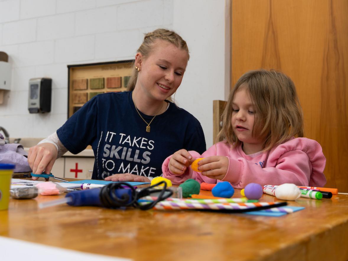 Engineering, technology professor researches impact of AI on students’ creativity, problem-solving Featured Image