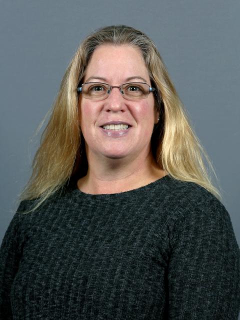 Advisor Heidi Gilbertson, of the Advisement Center
